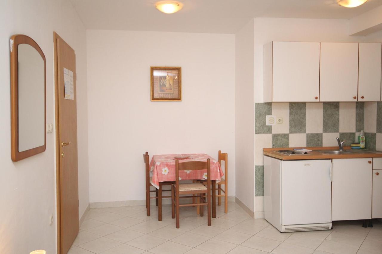 Apartments With A Parking Space Makarska - 6696 Kültér fotó